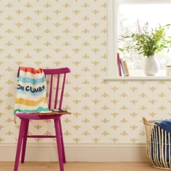 Joules Yellow Bee Smooth Wallpaper -Paint Decoration joules yellow bee smooth wallpaper5011583526219 21i bq